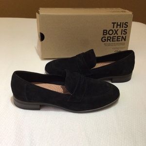 Clarks Black Suede Shoes, BNWT, size 8W